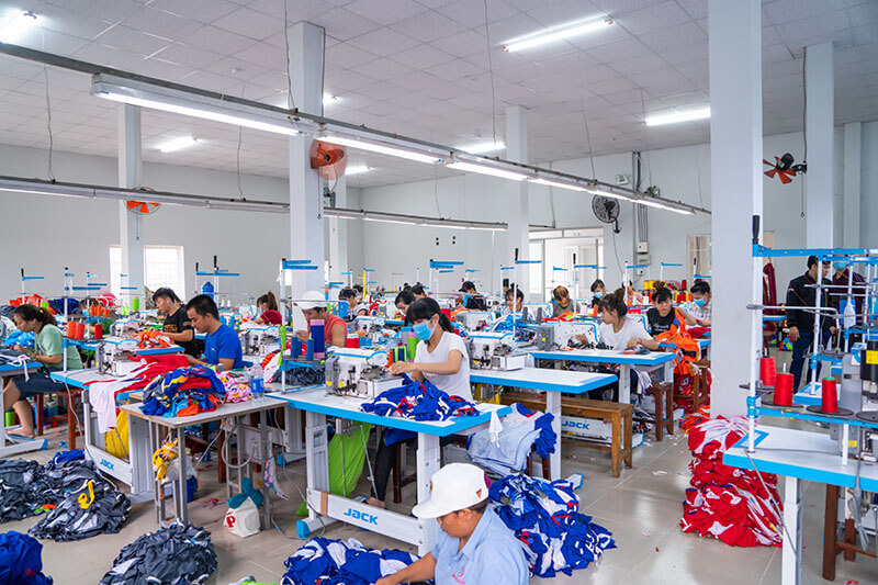 Xưởng may đồng phục tại Đà Nẵng với đội ngũ nhân công lành nghề